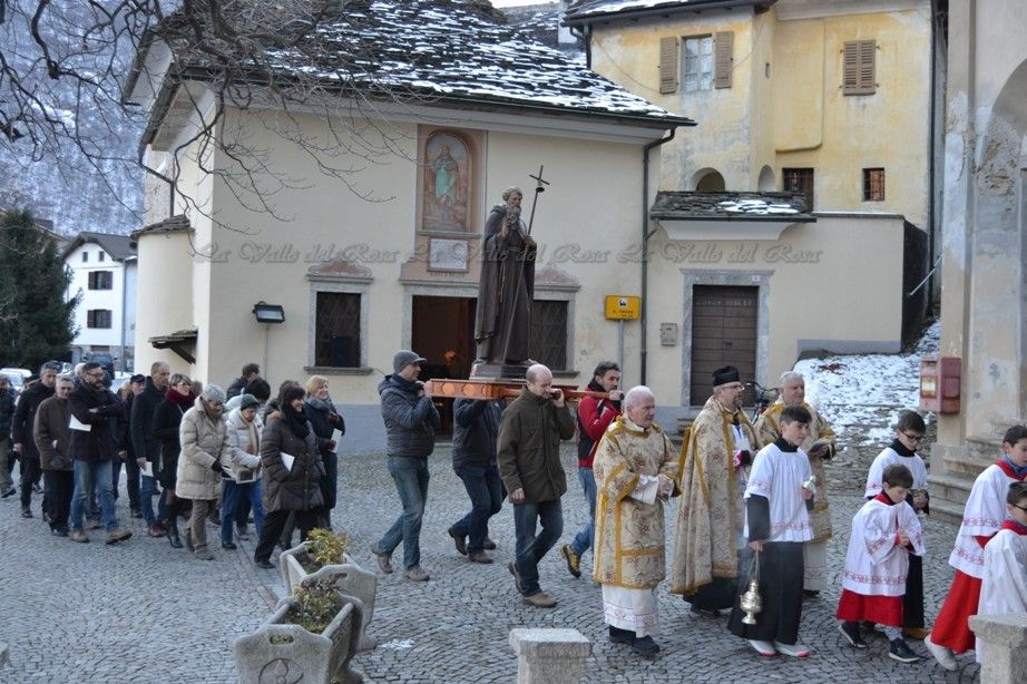 Celebrata La Festa Di Santantonio Abate A Calasca Con La Presenza Dei