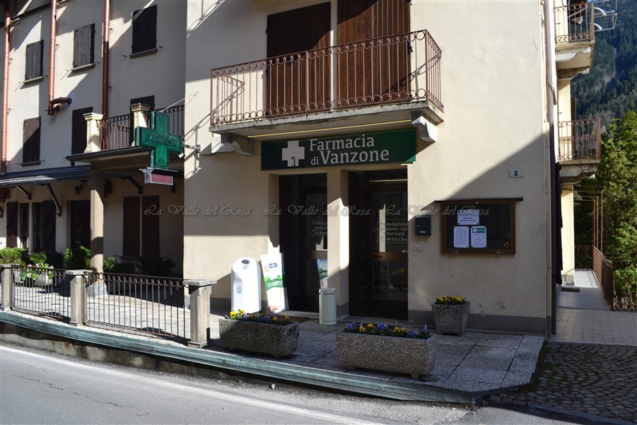 2 La farmacia