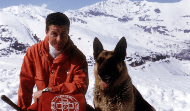 Zacho con il suo accompagnatore Alberto Borgna
