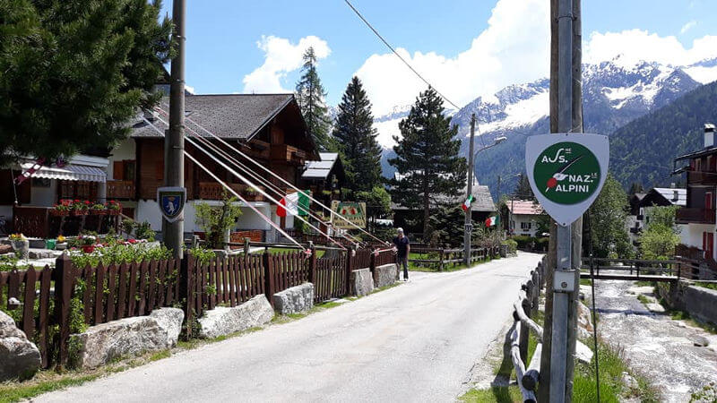 Alpini Grandiosa Manifestazione Ai Piedi Del Rosa