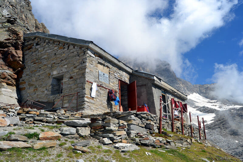 Rifugio Eugenio Sella. Foto di Walter Ferrari Rifugio Eugenio Sella. Foto di Walter Ferrari