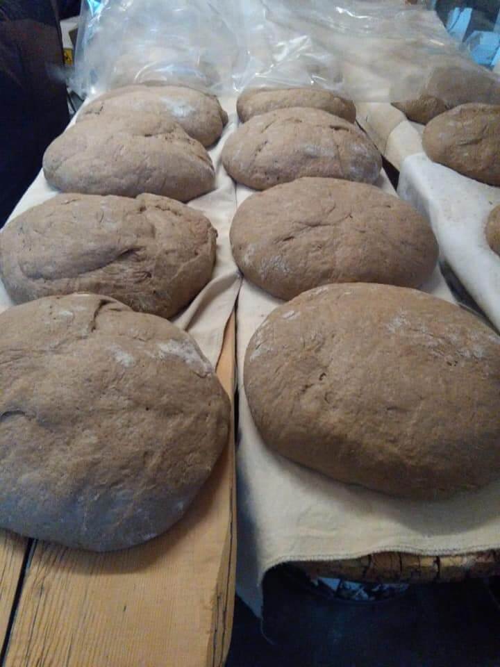 Pane Nero Al Forno Di Under Tannu