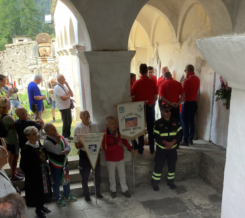 Coro Monterosa e rappresentanze associazioni