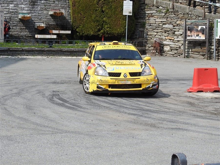 Spettacolare rally sulle strade di Calasca