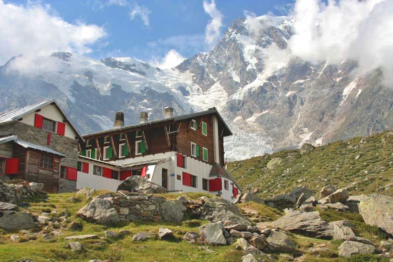 Riaprono il rifugio Zamboni e anche gli altri delle montagne dell’Ossola