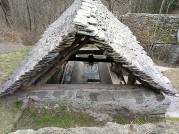 Lo storico lavatoio di Vanzone torna a vivere