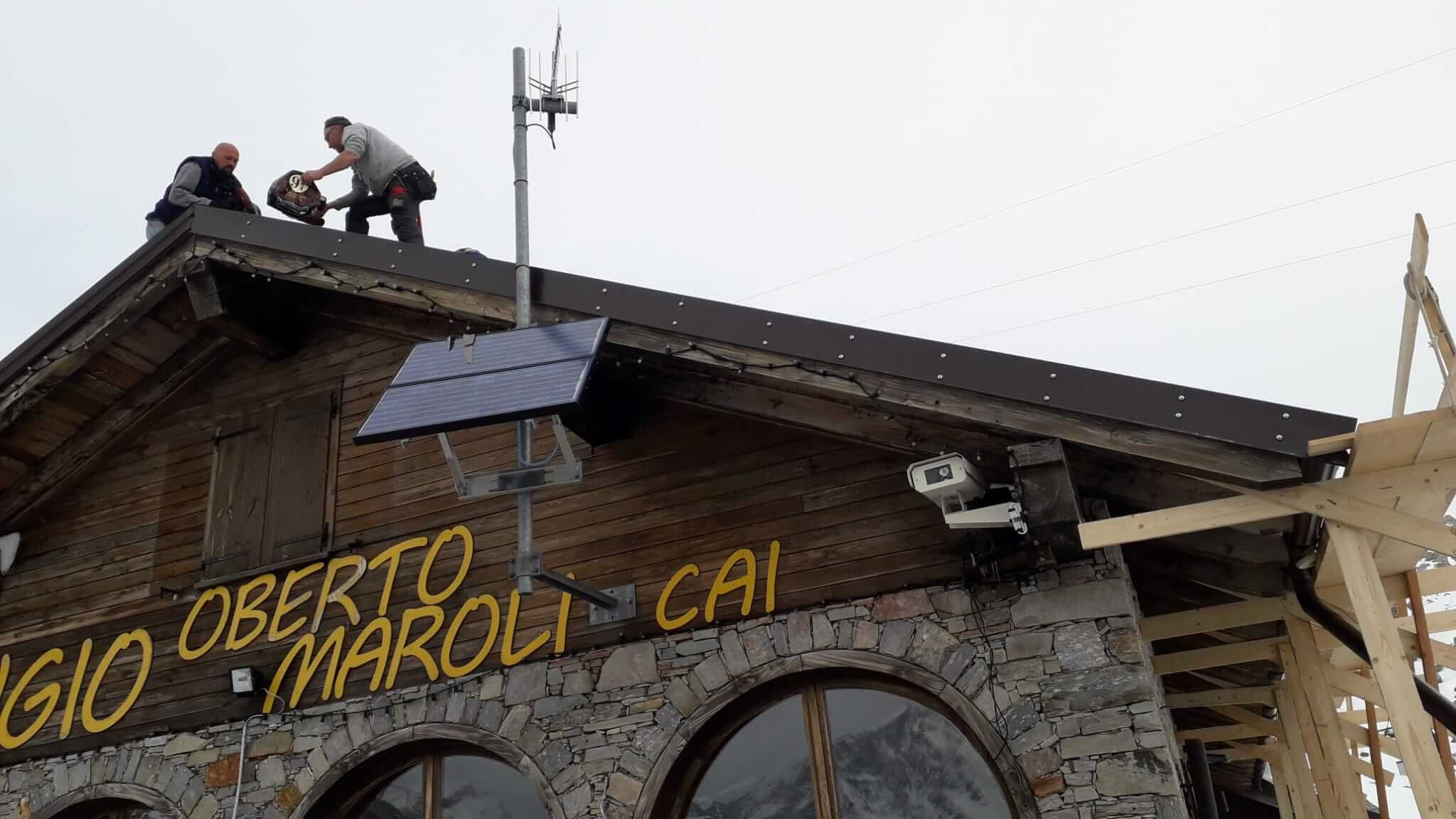 Ripristinato il tetto del rifugio Oberto Maroli