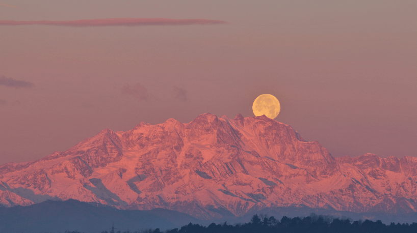 Super Luna alta sul Monte Rosa